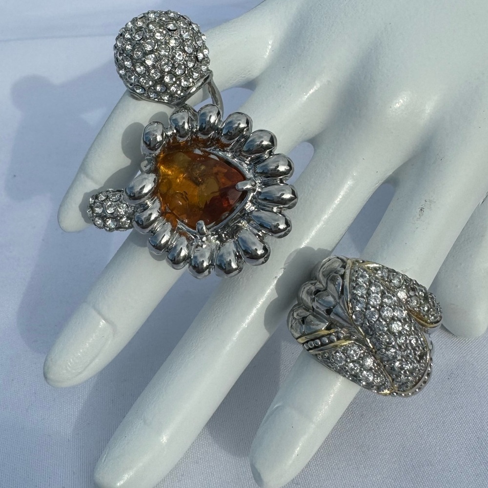 Cute Silver Rhinestone Ring Set - Picture 2 of 5
